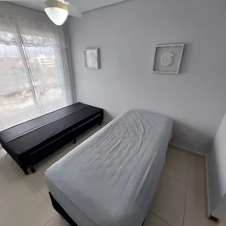 Apartamento A 50M Praia Maitinga, Wifi, Churrasqueira Na Varanda Bertioga Exterior photo